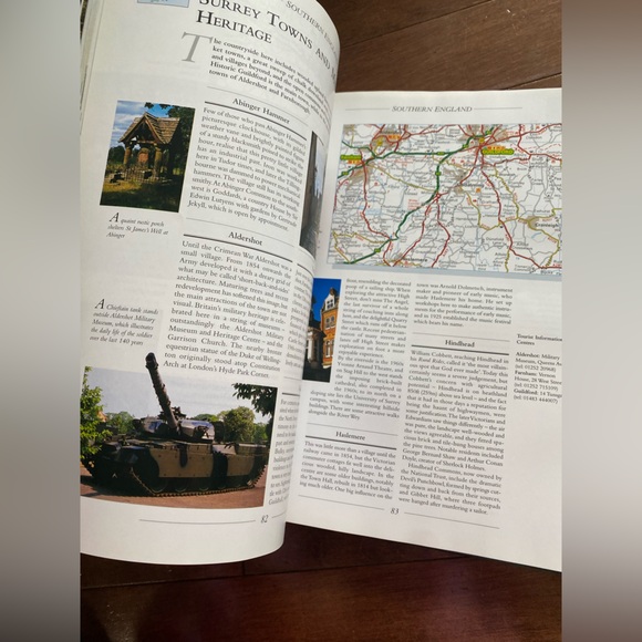 Illustrated Guide to Britain hardcover Book - Picture 10 of 10